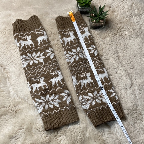Leg Warmers Knee High Deer Snowflake Brown Holiday Festive One Size - Picture 2 of 3